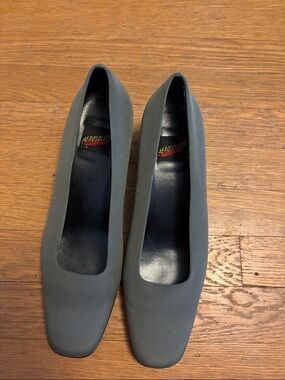 AEROSOLES Slate Gray Square-Toe Dress Pumps
